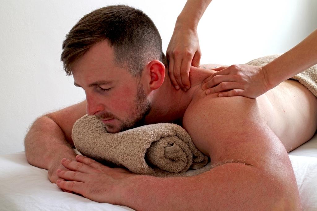 Deep Tissue Massage Men