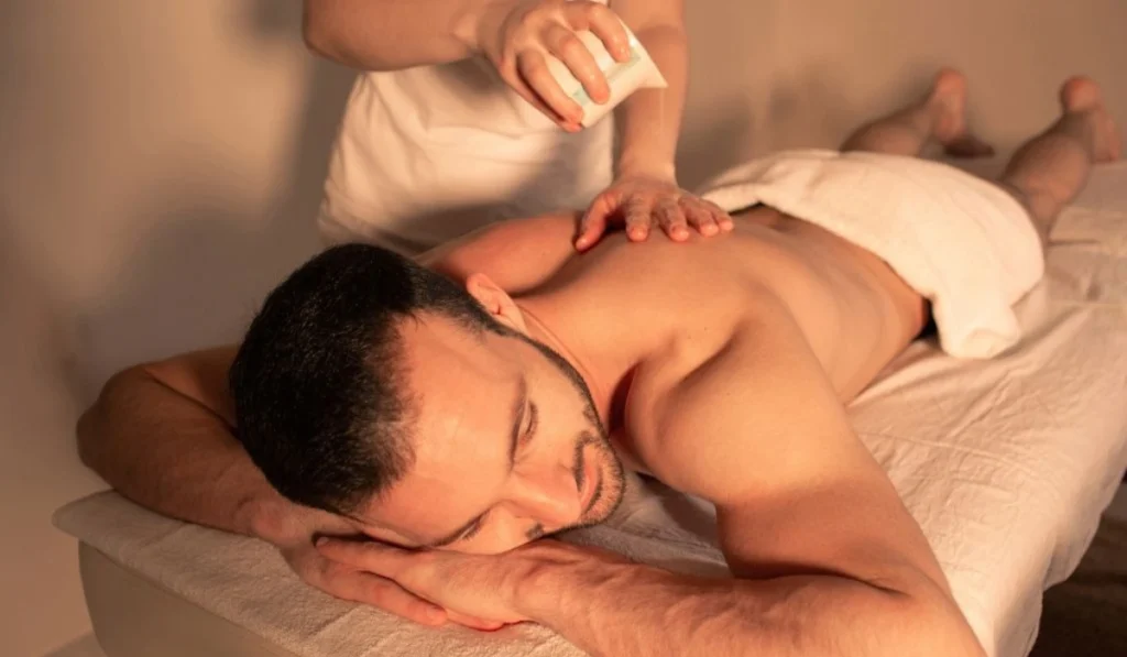Does deep tissue massage hurt