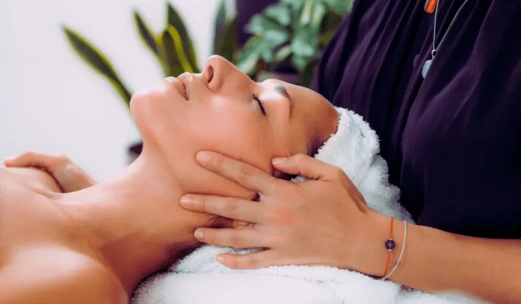 How To Prepare For Facial Massage