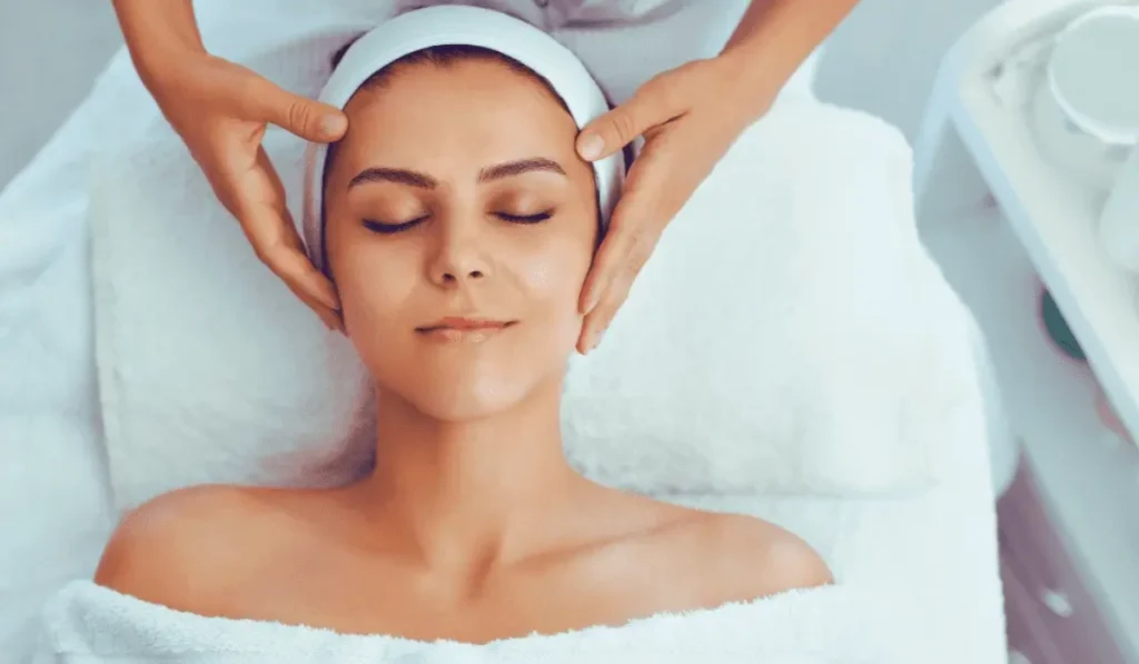 How a Simple Head Massage Can Relieve Your Stress