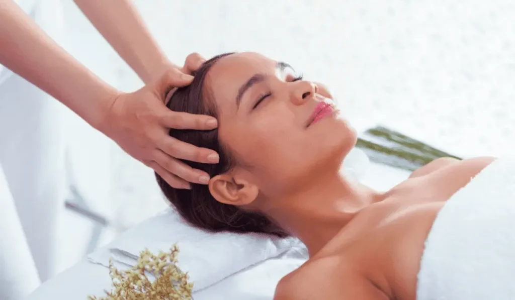Key Benefits Of Head Massage For Insomnia And Sleep Disorders